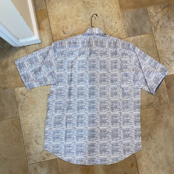 Bugatchi Men’s short sleeved button down - Picture 3 of 3